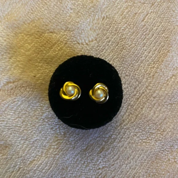 Posts - Picture 2 of 2